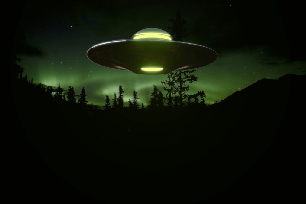ufo, alien, spaceship-4199298.jpg